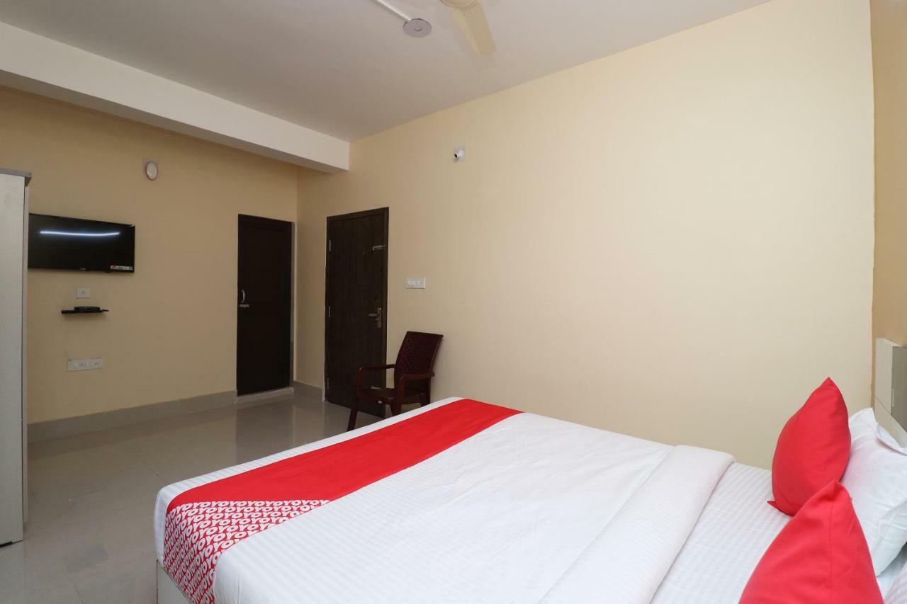 Oyo 35736 Shree Jagannath Lodge 普里 外观 照片