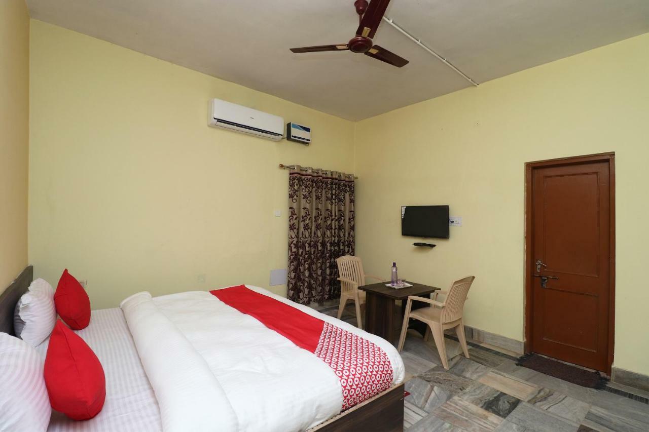Oyo 35736 Shree Jagannath Lodge 普里 外观 照片