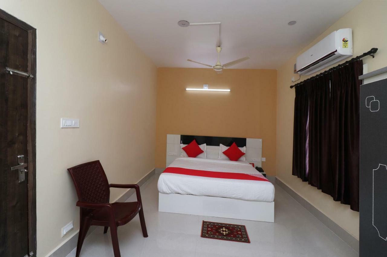 Oyo 35736 Shree Jagannath Lodge 普里 外观 照片